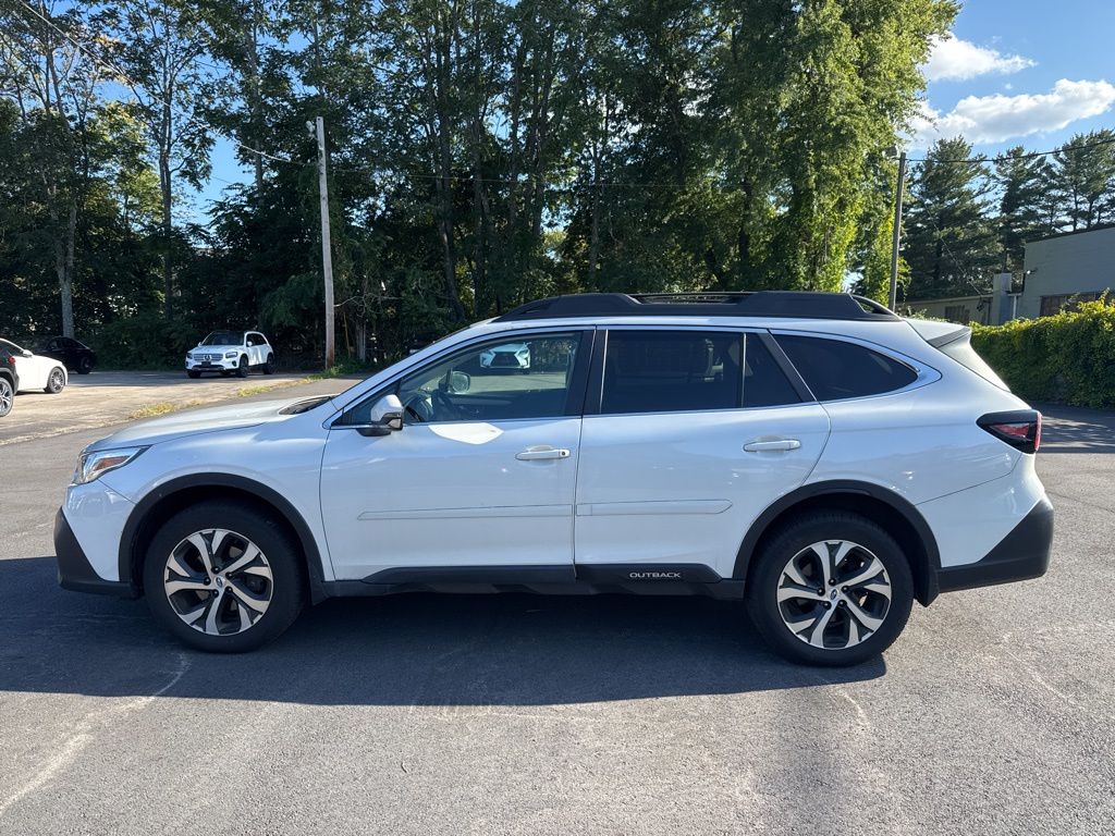 2022 Subaru Outback Limited XT photo 4