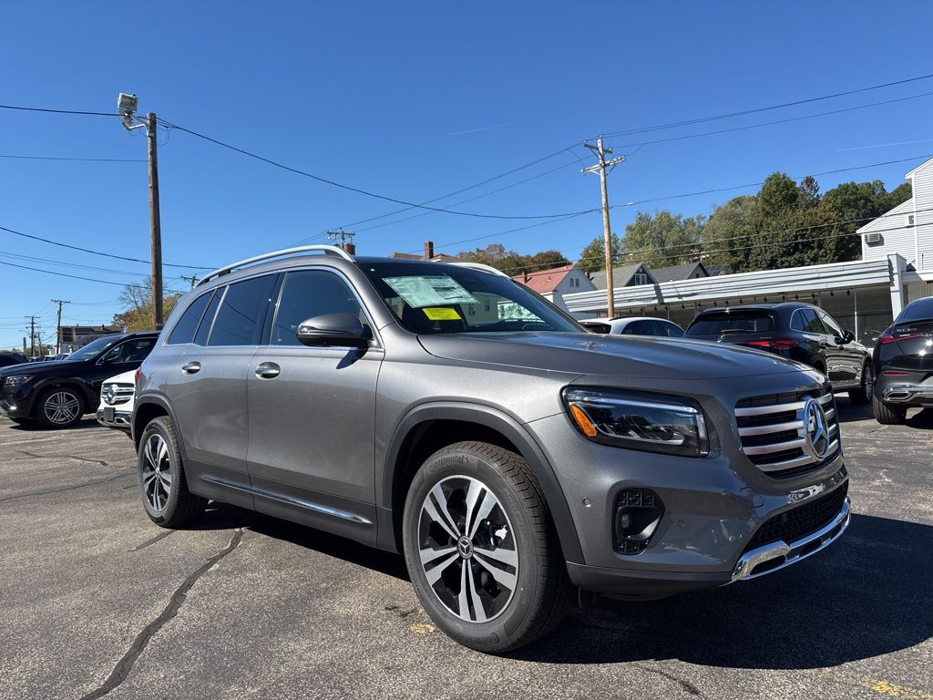 2026 Mercedes-Benz GLB GLB 250's photo