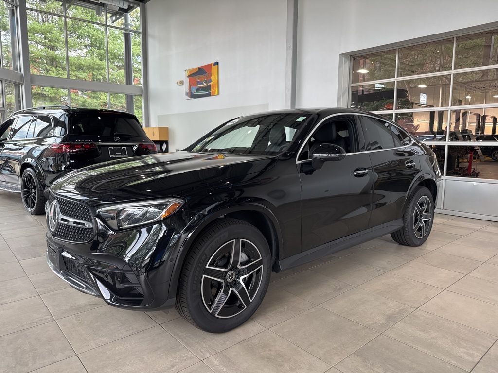2025 Mercedes Benz GLC 300 4MATIC Coupe photo 3
