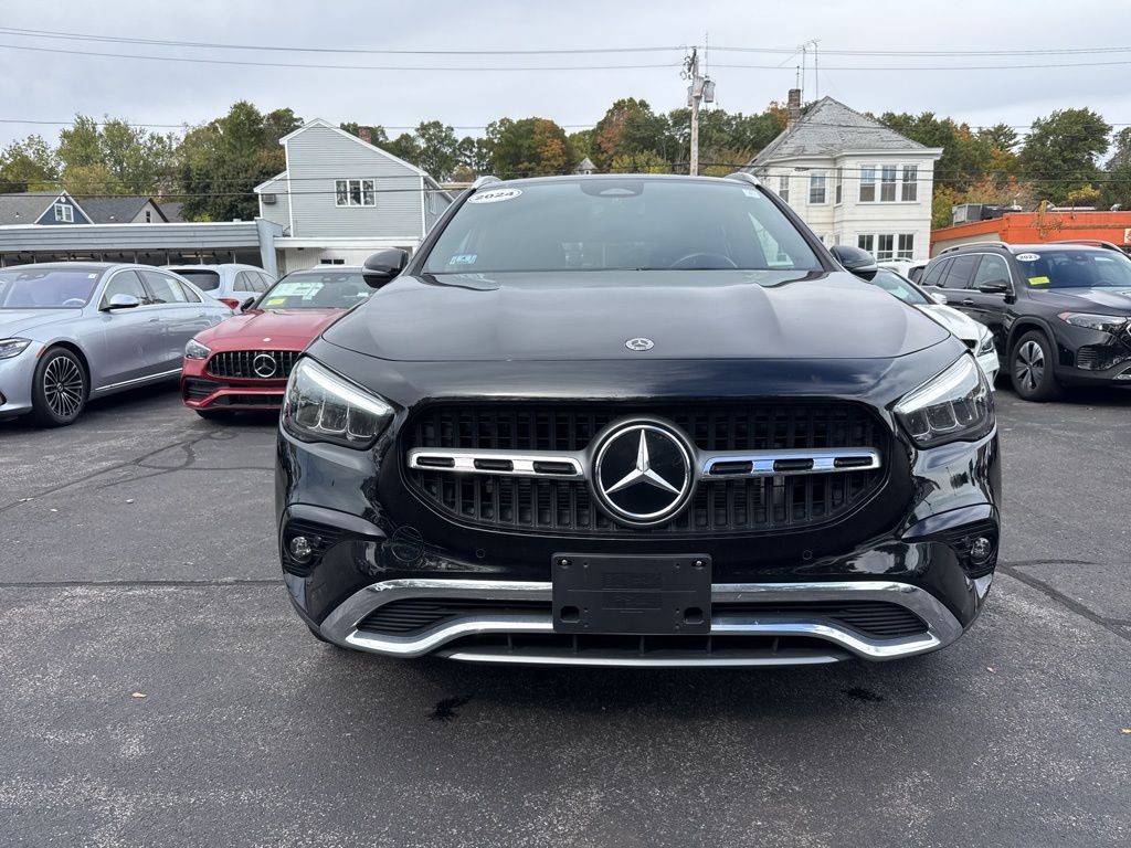 2024 Mercedes Benz GLA 250 4MATIC photo 2