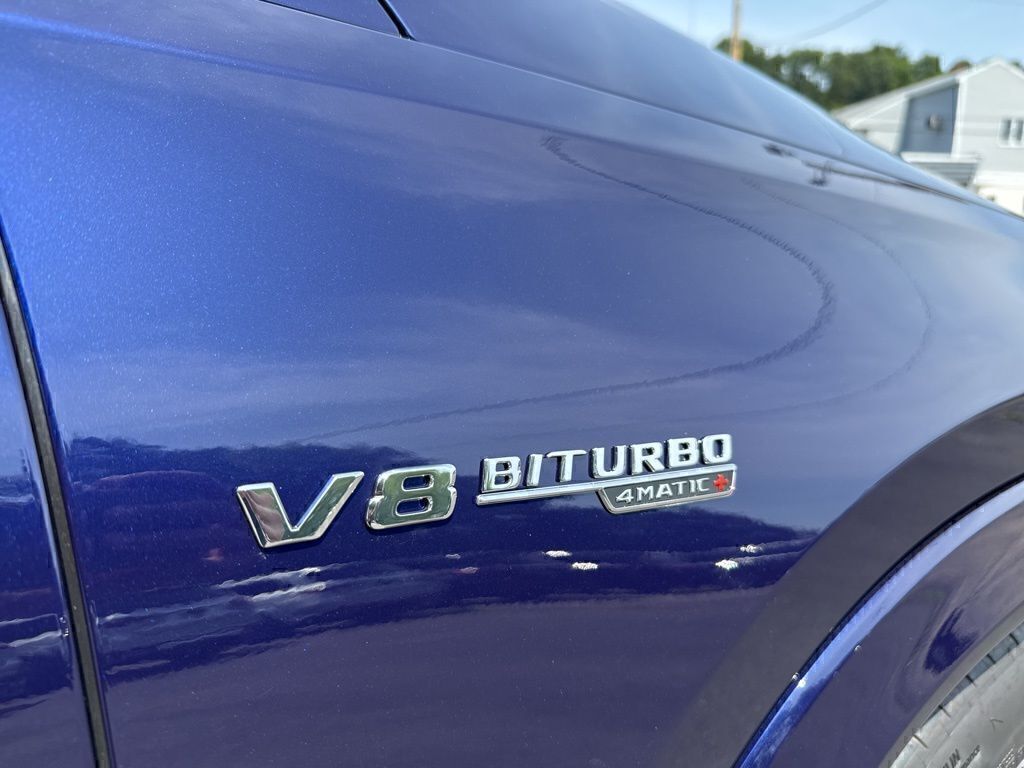 2025 Mercedes-Benz GLS AMG GLS 63 - Photo 9