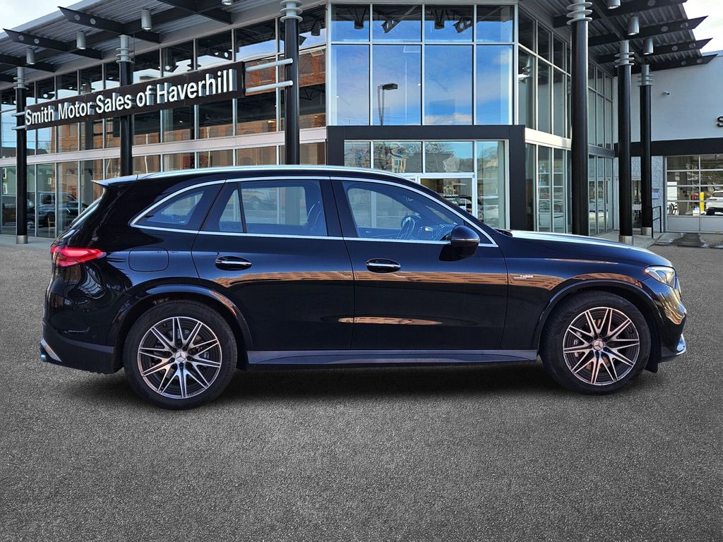 2025 Mercedes-Benz GLC AMG GLC43 - Photo 6