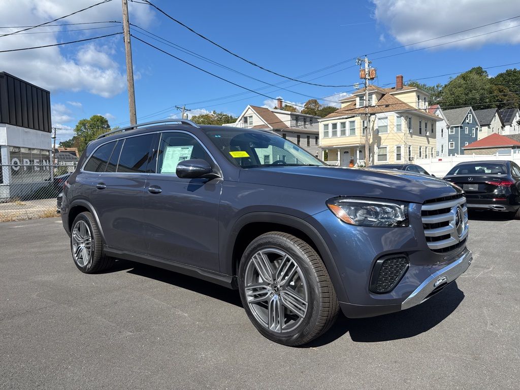 2026 Mercedes-Benz GLS Base's photo
