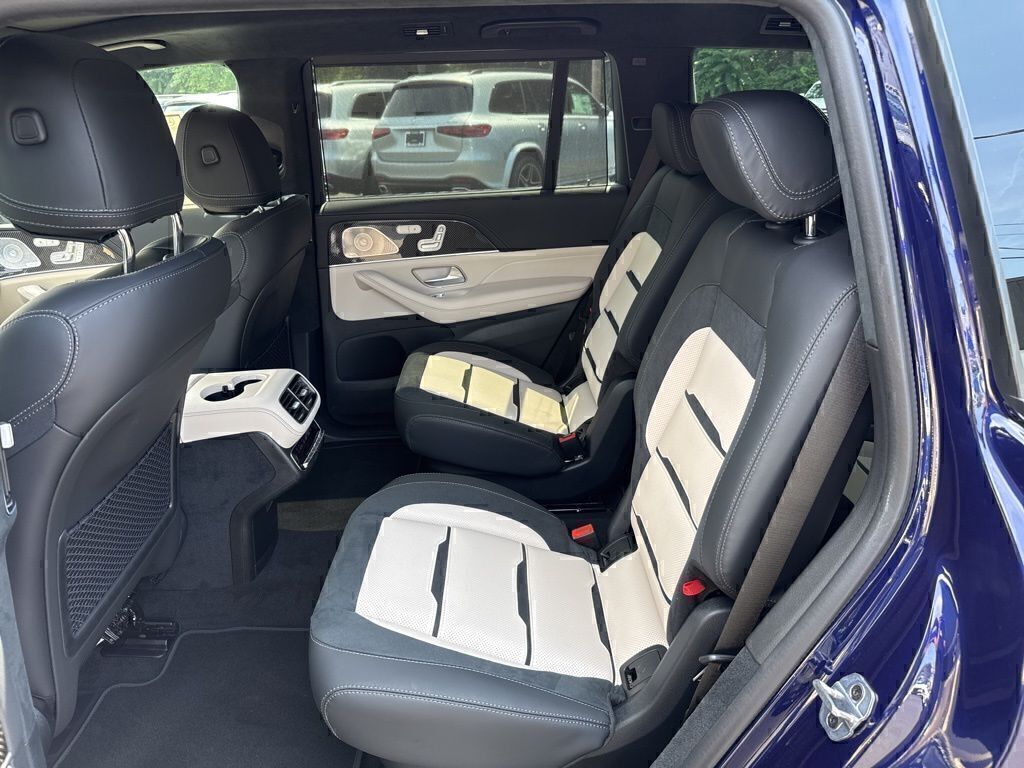 2025 Mercedes-Benz GLS AMG GLS 63 - Photo 19