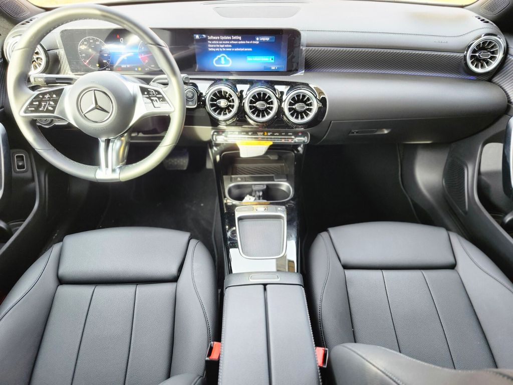 2025 Mercedes-Benz CLA CLA 250 - Photo 13