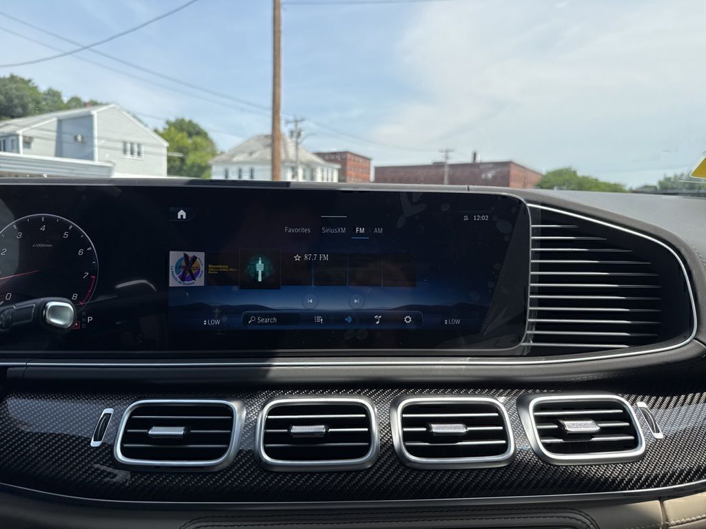 2025 Mercedes-Benz GLS AMG GLS 63 - Photo 39