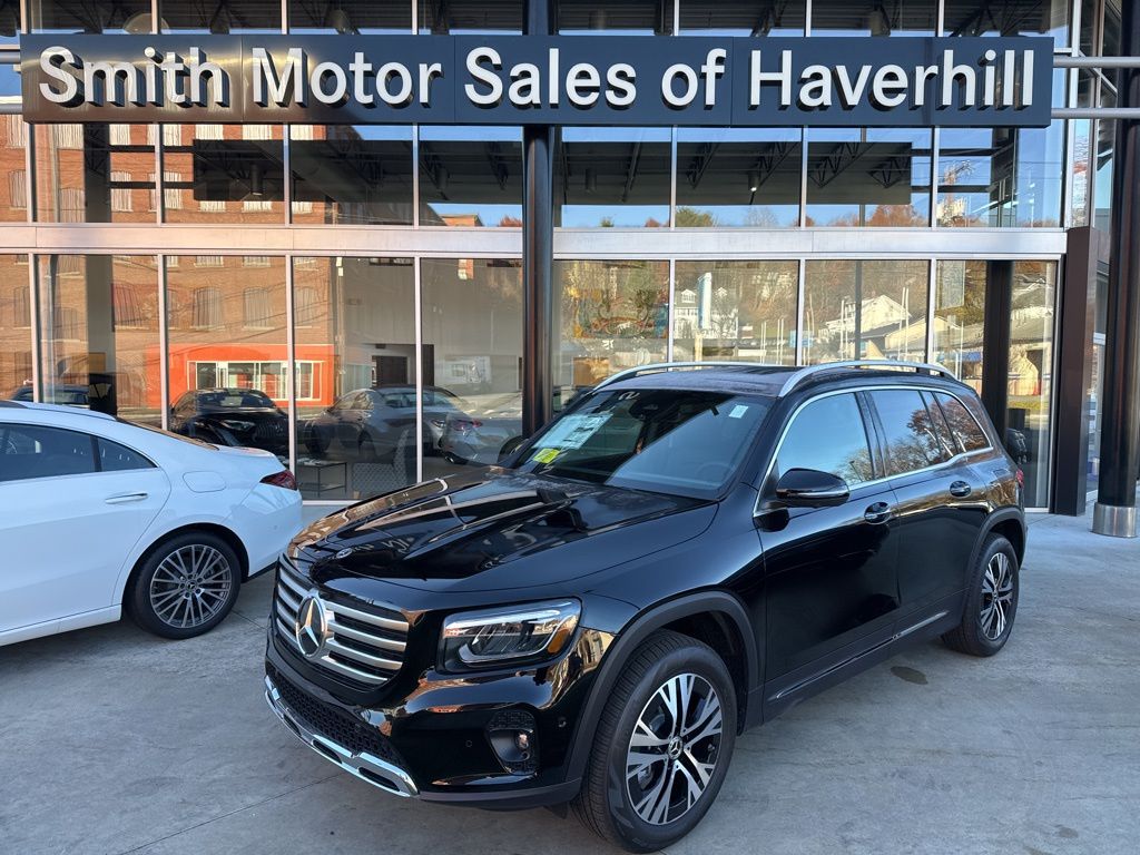 2026 Mercedes-Benz GLB GLB 250's photo