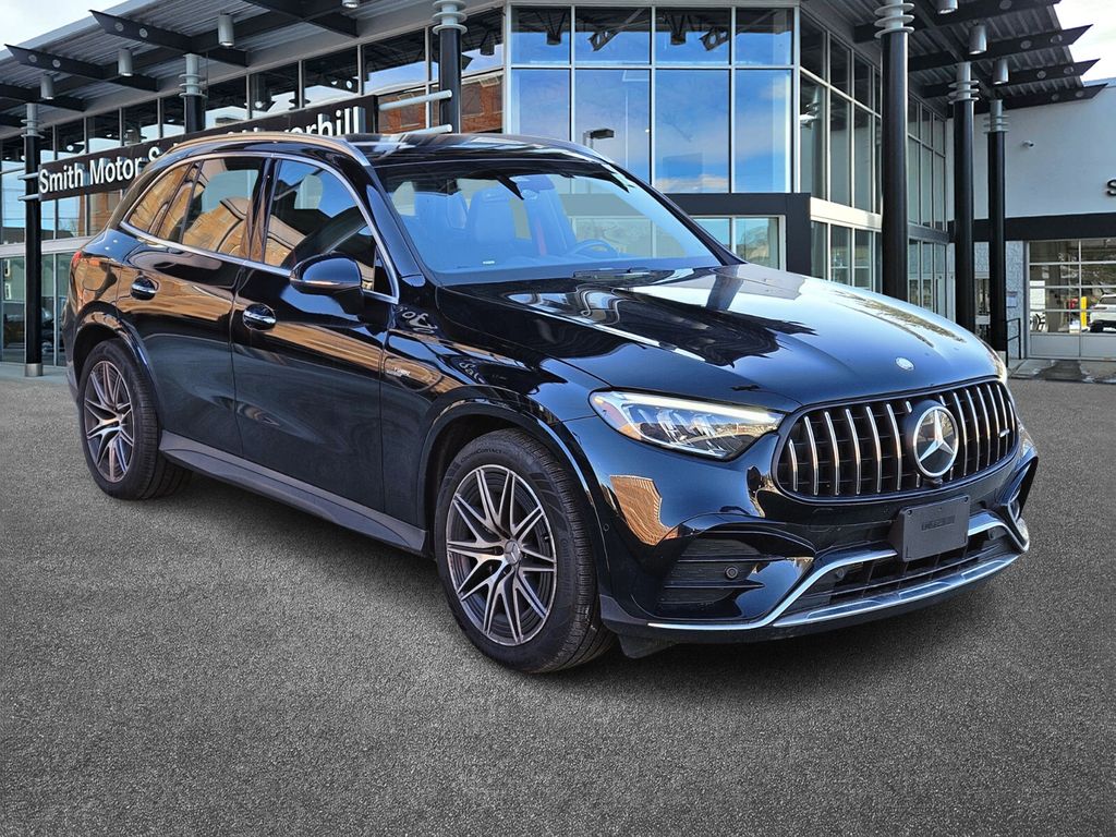 2025 Mercedes-Benz GLC AMG GLC43 - Photo 7