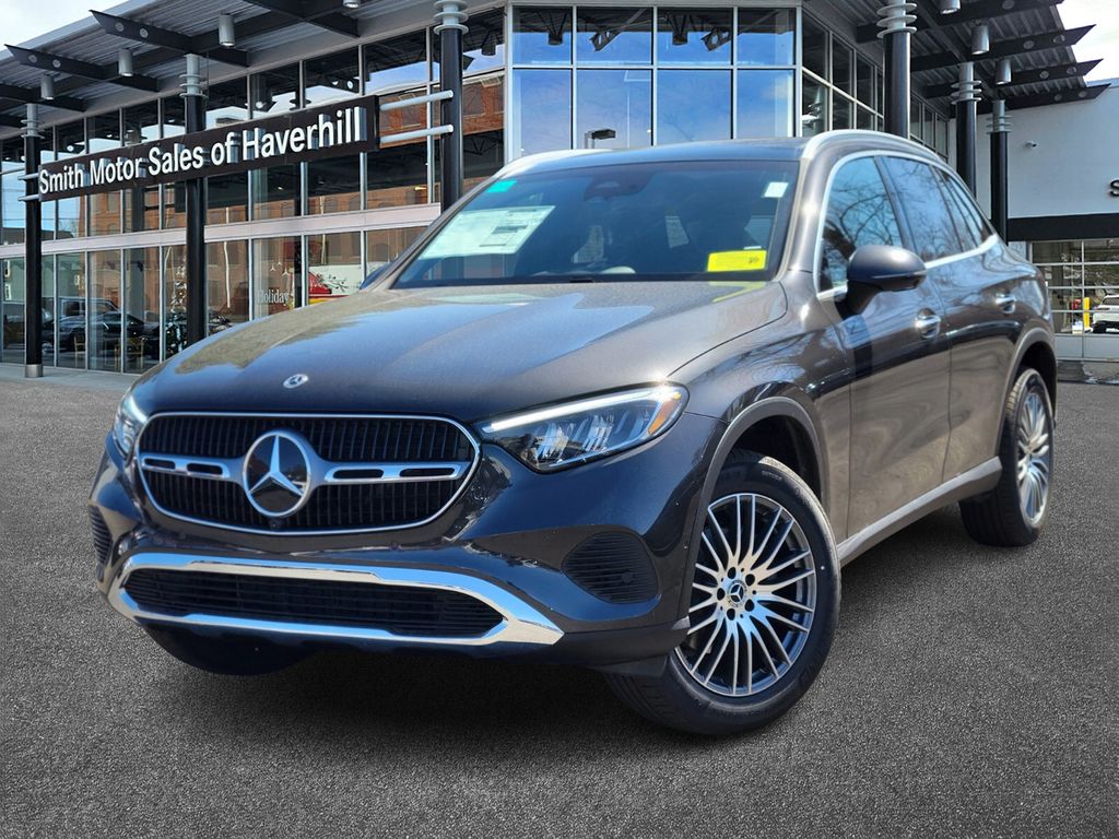2026 Mercedes-Benz GLC Base