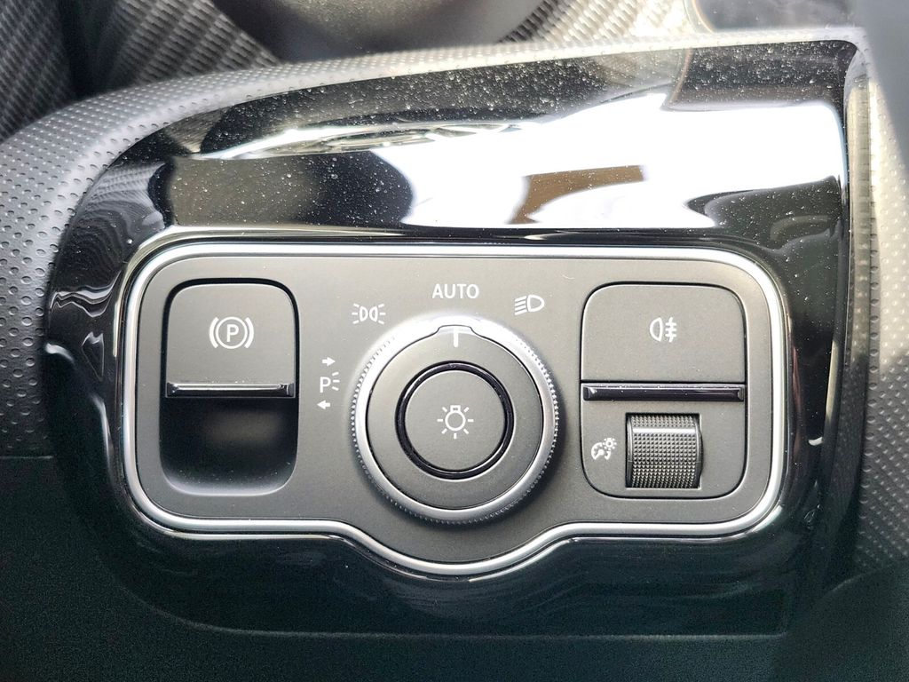 2025 Mercedes-Benz CLA CLA 250 - Photo 26
