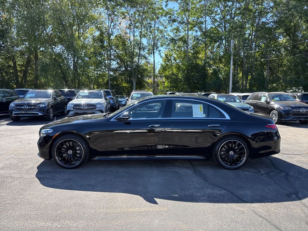 2022 Mercedes Benz S 580 4MATIC photo 4
