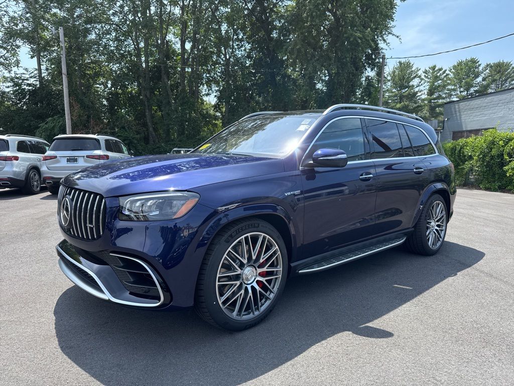2025 Mercedes Benz GLS AMG 63 4MATIC photo 3