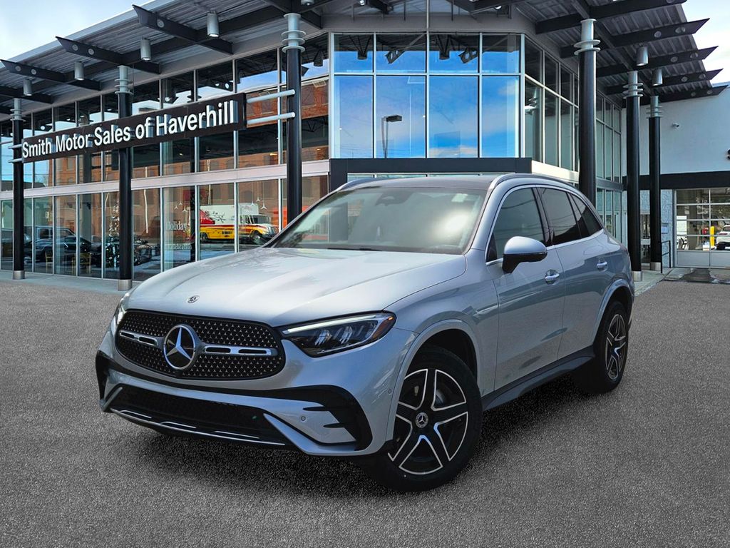 2026 Mercedes-Benz GLC Base