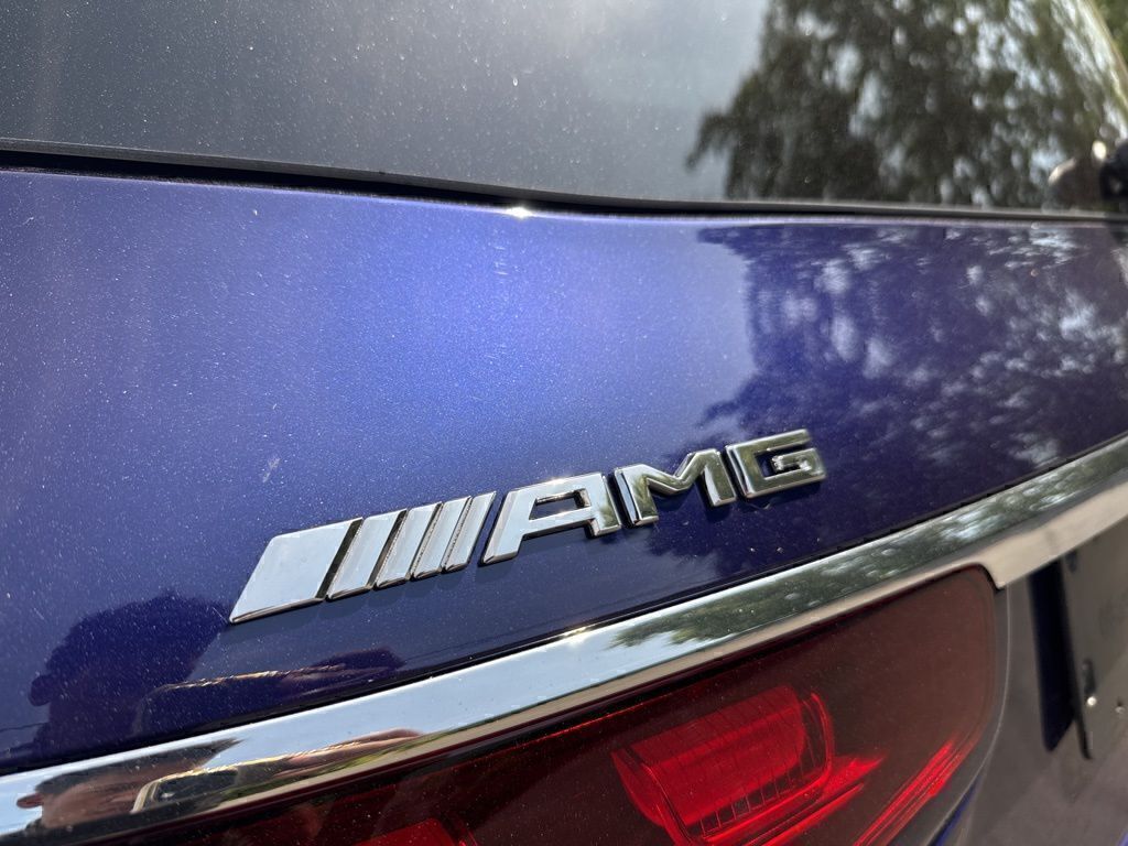 2025 Mercedes-Benz GLS AMG GLS 63 - Photo 11