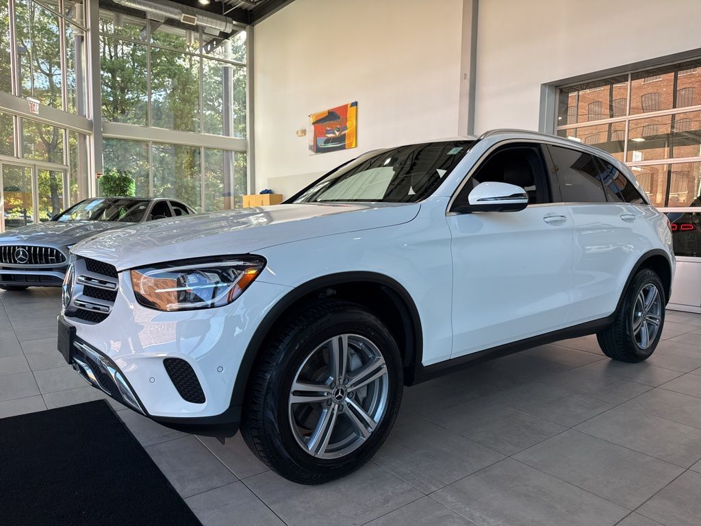 2021 Mercedes Benz GLC 300 4MATIC photo 3