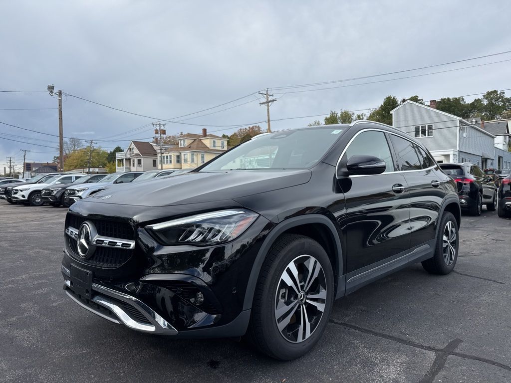 2024 Mercedes Benz GLA 250 4MATIC photo 3