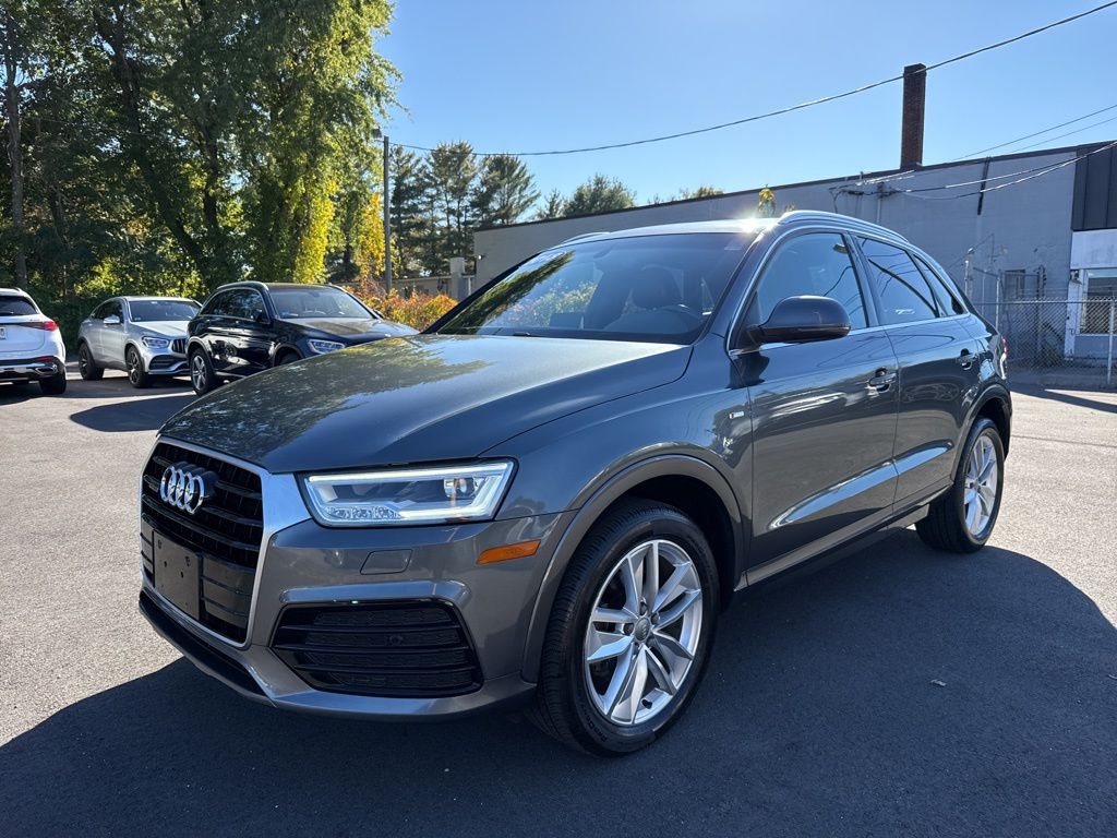 2018 Audi Q3 Premium Plus photo 2