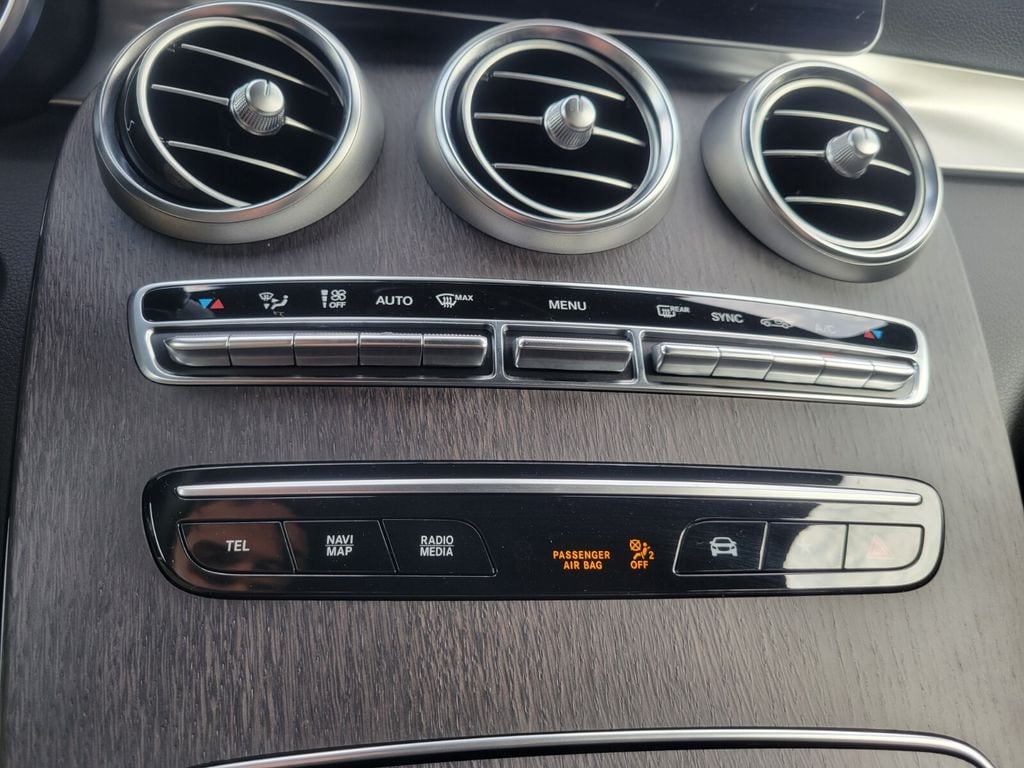 2022 Mercedes-Benz GLC GLC300 - Photo 21