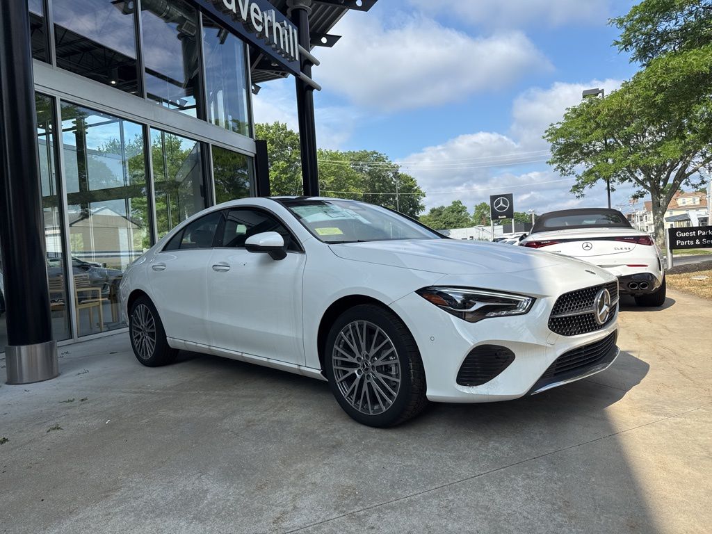 2025 Mercedes Benz CLA 250 4MATIC photo 2