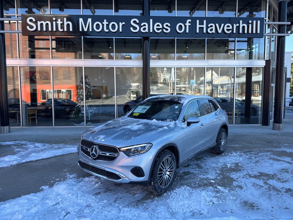 2026 Mercedes-Benz GLC Base's photo