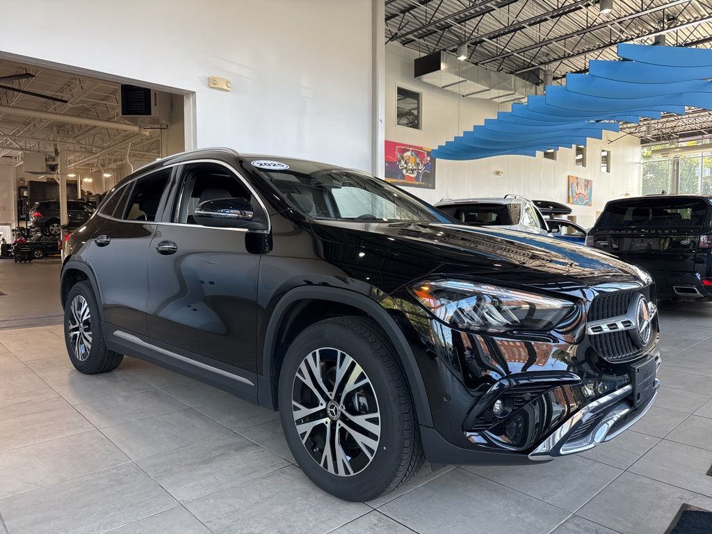 2025 Mercedes-Benz GLA GLA250's photo