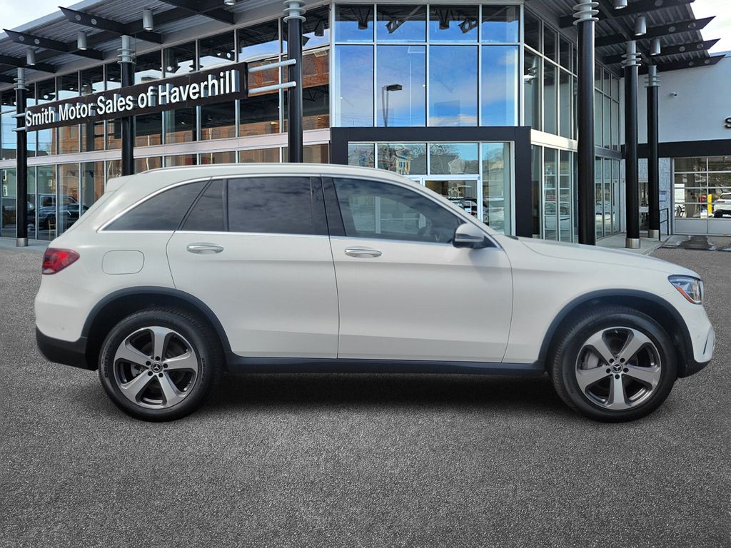 2022 Mercedes-Benz GLC GLC300 - Photo 6