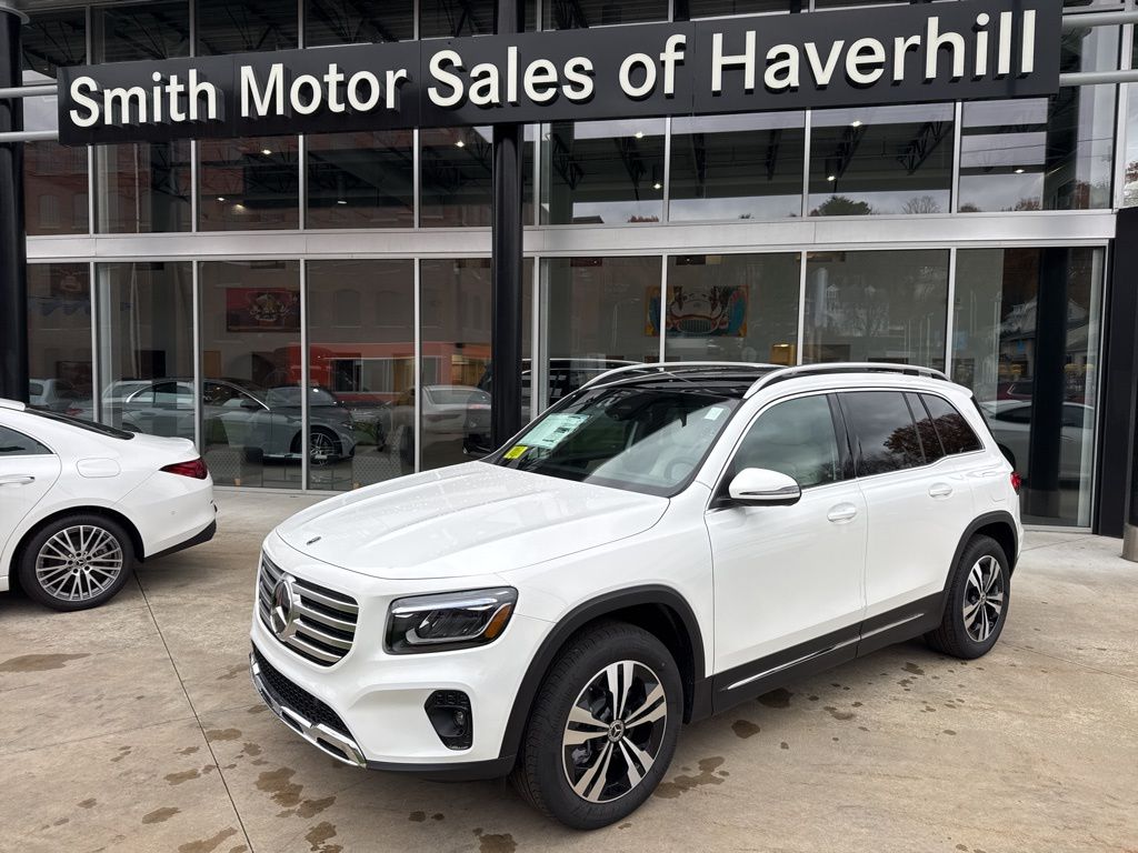 2026 Mercedes-Benz GLB GLB 250's photo