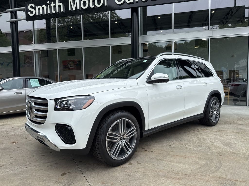 2025 Mercedes Benz GLS 450 4MATIC photo 2