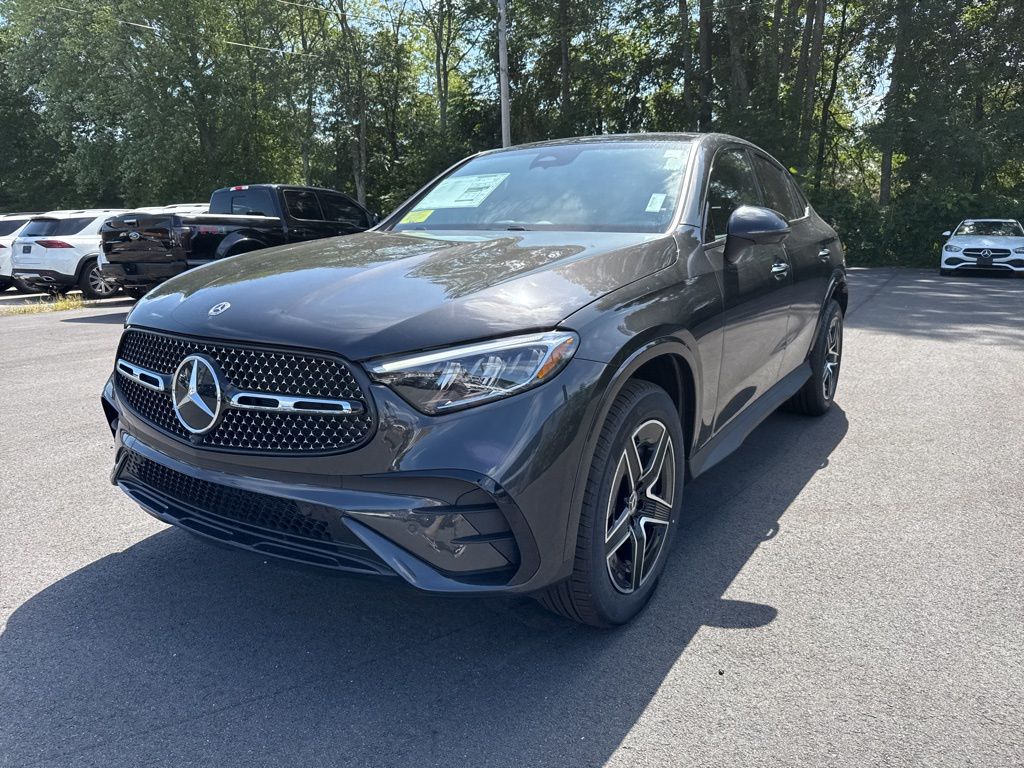 2026 Mercedes Benz GLC 300 4MATIC photo 3