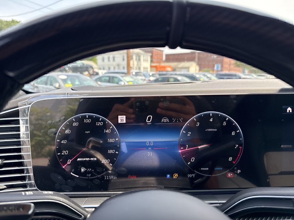 2025 Mercedes-Benz GLS AMG GLS 63 - Photo 17
