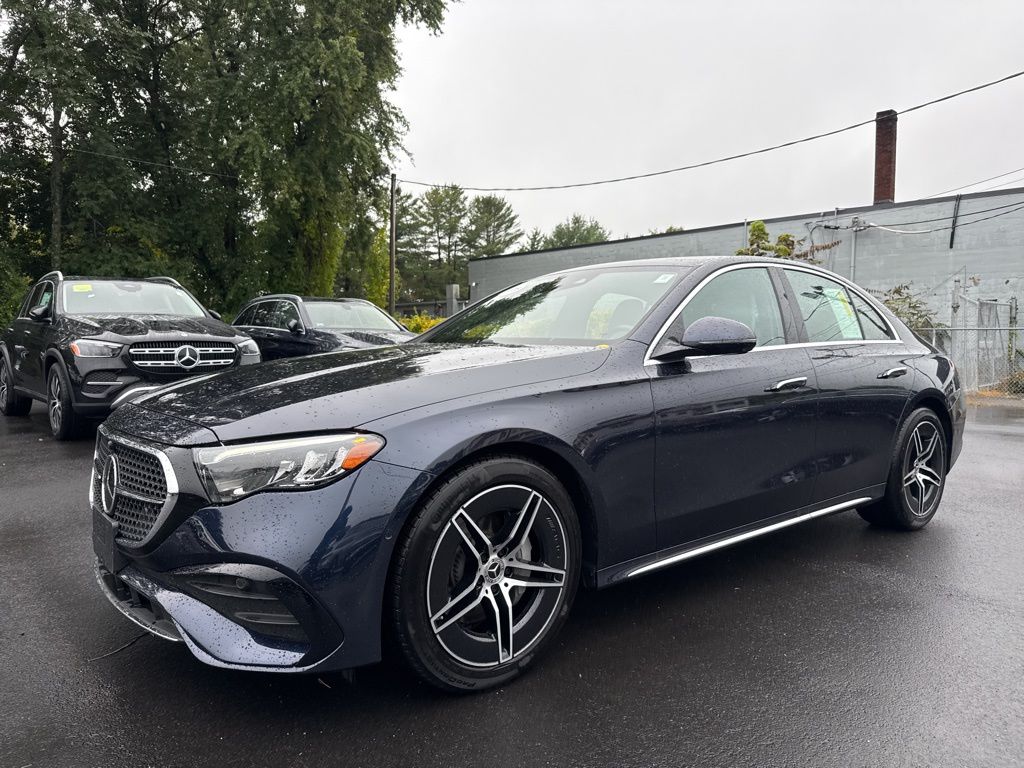 2025 Mercedes Benz E 350 4MATIC photo 3