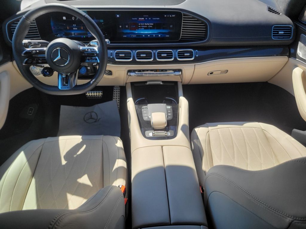 2026 Mercedes-Benz GLS AMG GLS 63 - Photo 10