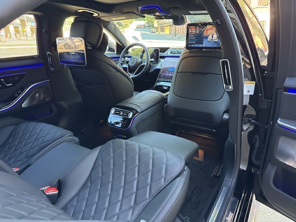 2025 Mercedes-Benz S-Class S 580 - Photo 33