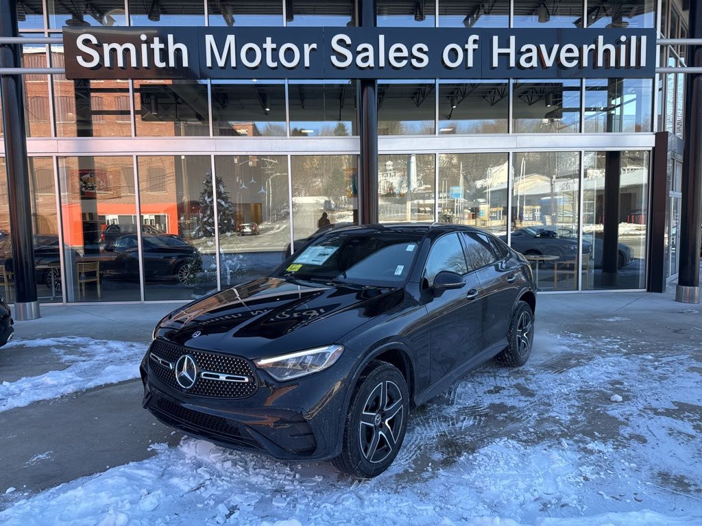 2026 Mercedes-Benz GLC Coupe GLC 300's photo