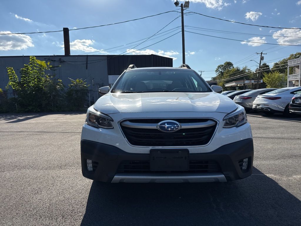 2022 Subaru Outback Limited XT photo 2