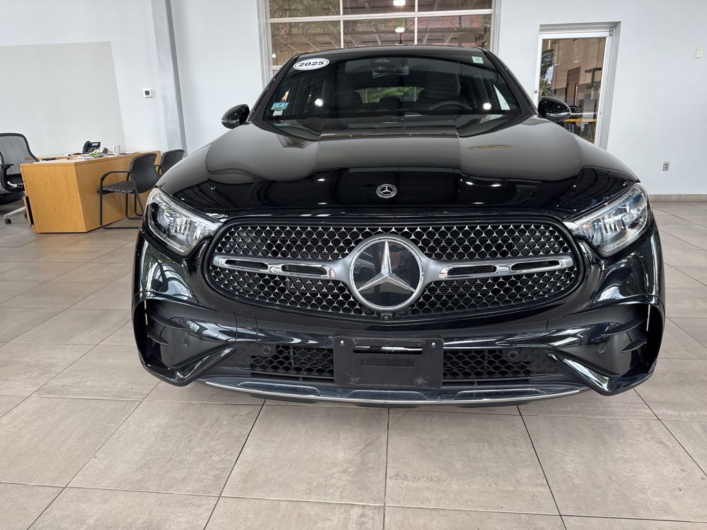 2025 Mercedes Benz GLC 300 4MATIC Coupe photo 2
