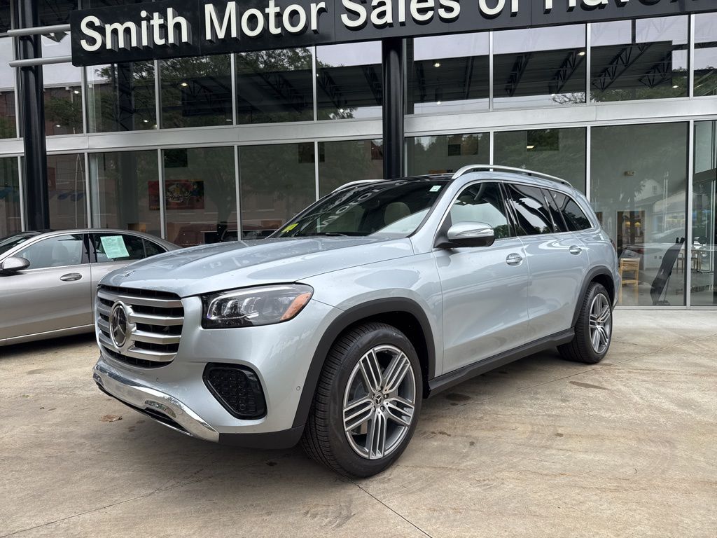 2025 Mercedes Benz GLS 450 4MATIC photo 4