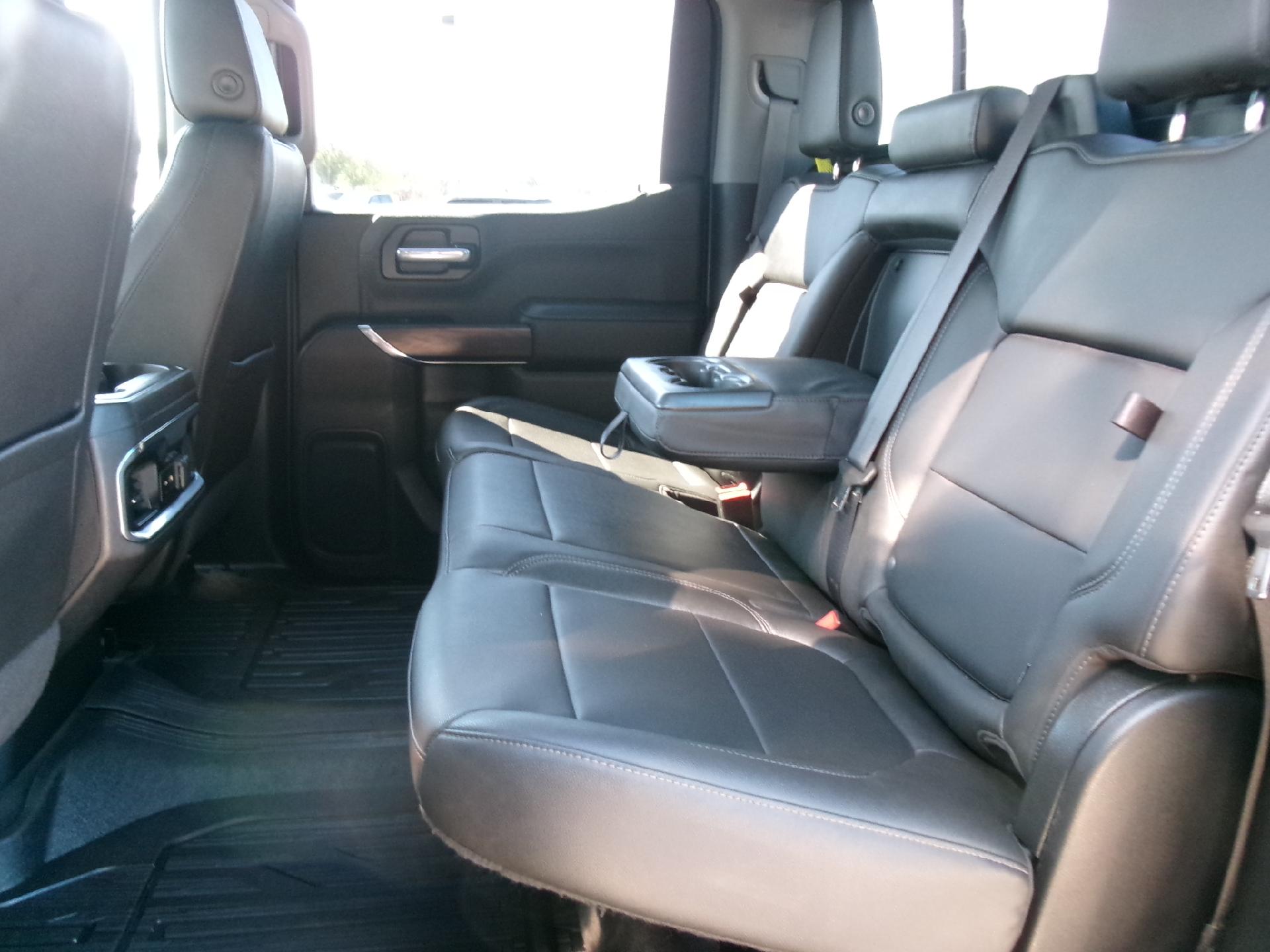 2021 GMC Sierra 1500 SLT - Photo 18
