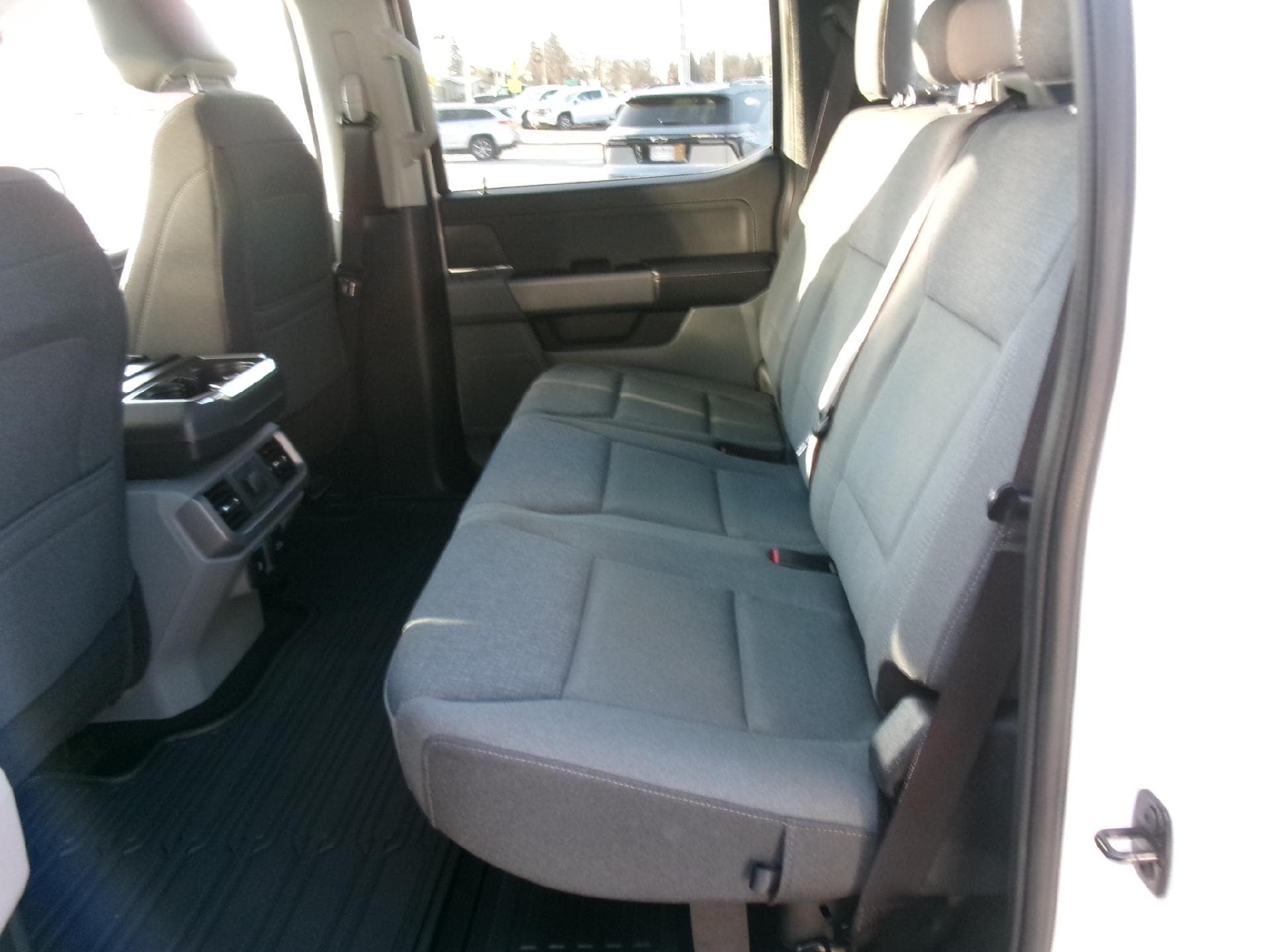 2025 Ford F-150 XLT - Photo 22