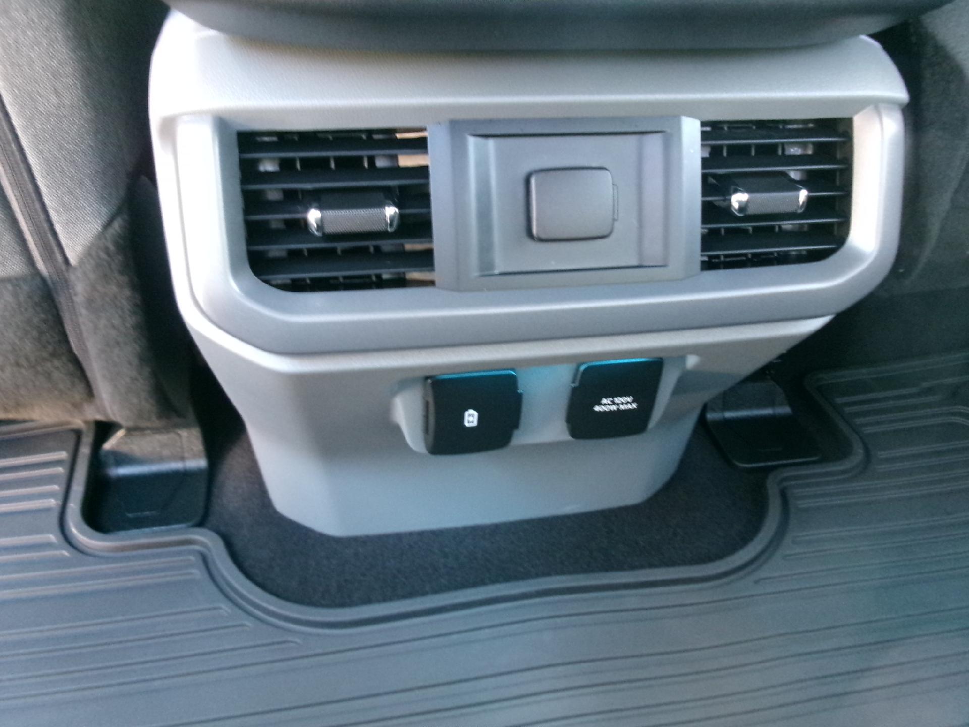 2025 Ford F-150 XLT - Photo 23