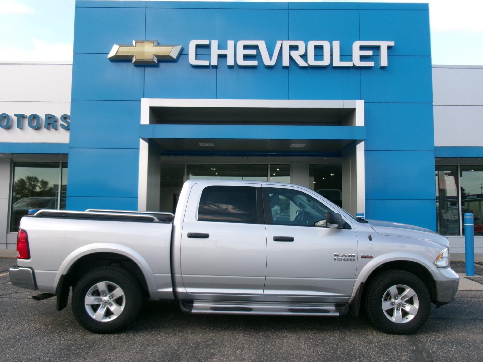 2015 RAM Ram 1500 Pickup Outdoorsman