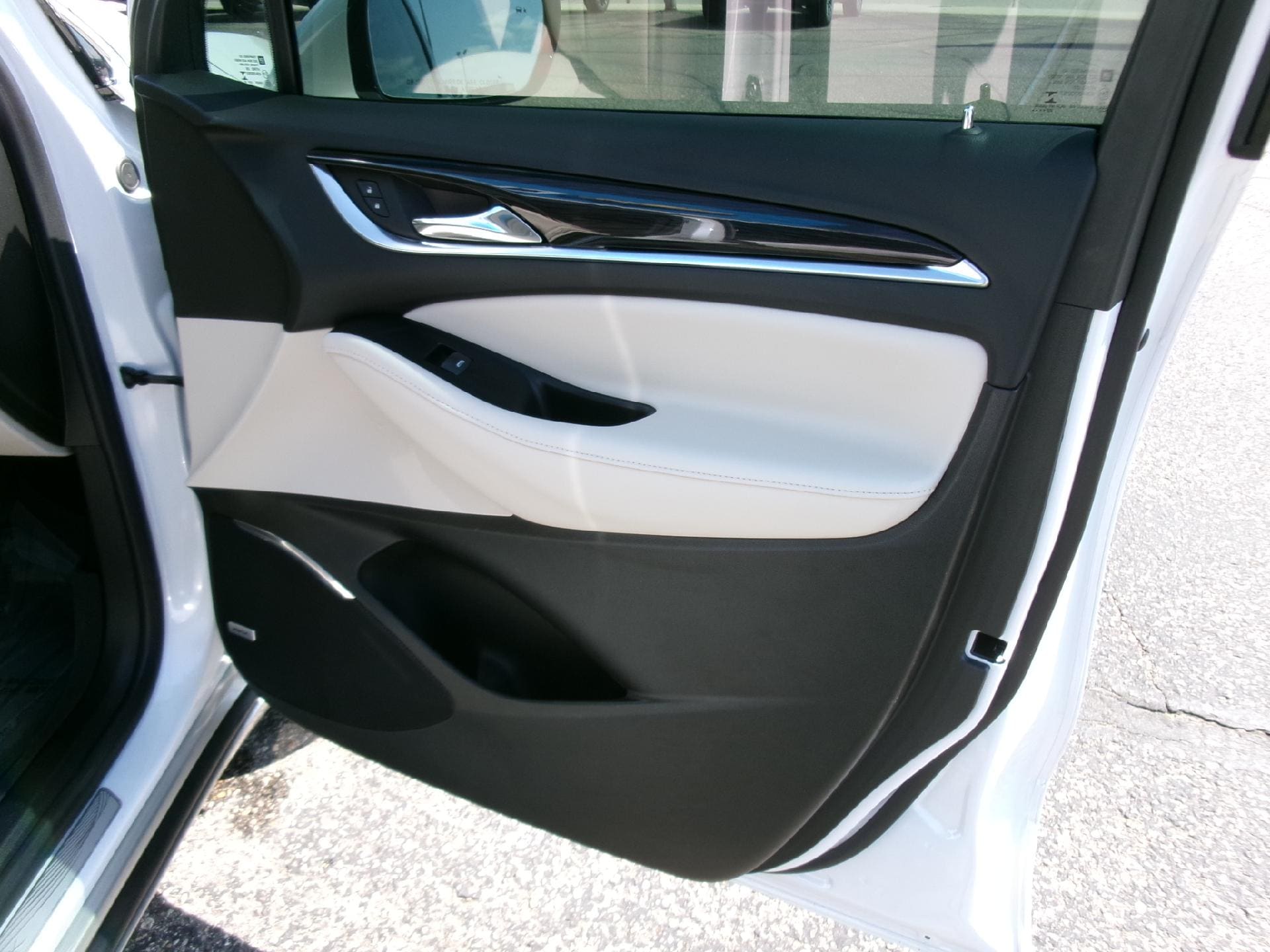 2023 Buick Enclave Essence - Photo 18