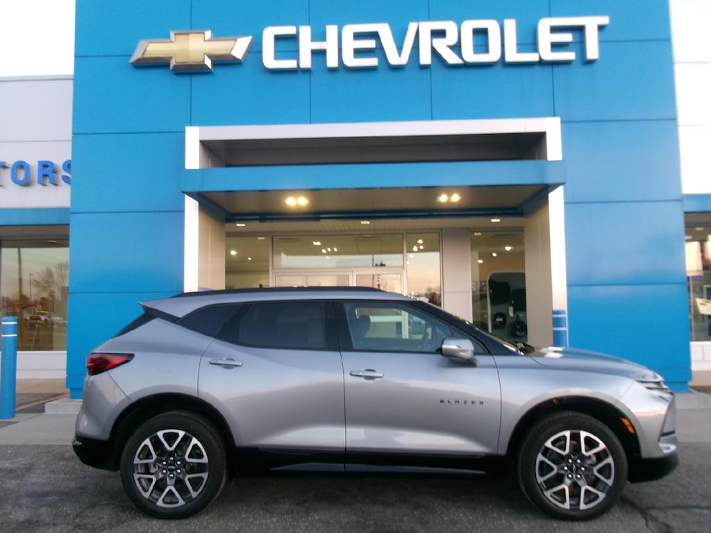 Used 2025 Chevrolet Blazer RS SUV