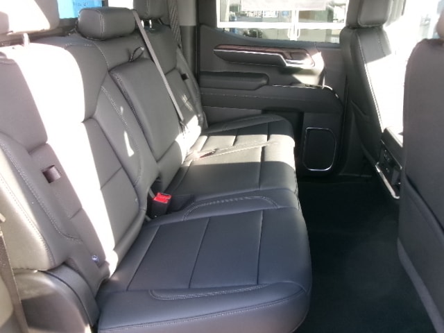 2026 GMC Sierra 1500 SLT - Photo 19