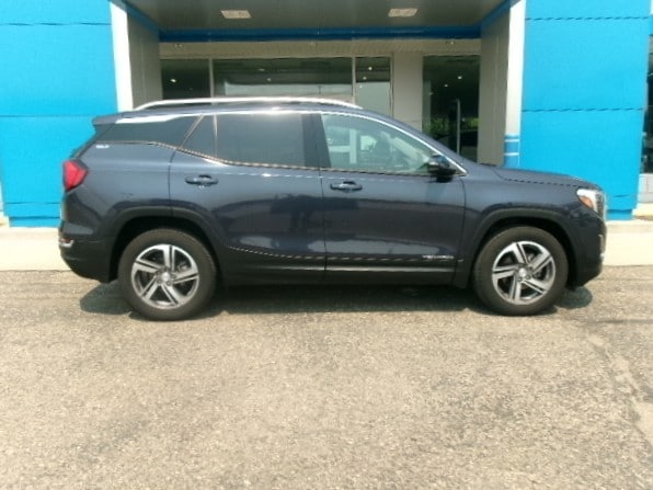 Used 2019 GMC Terrain SLT with VIN 3GKALVEV1KL113866 for sale in Wahpeton, ND