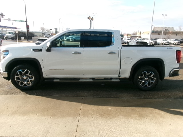2026 GMC Sierra 1500 SLT - Photo 6