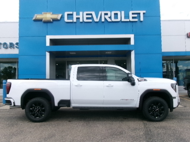 2026 GMC Sierra 4WD Crew Cab Standard Box AT4's photo