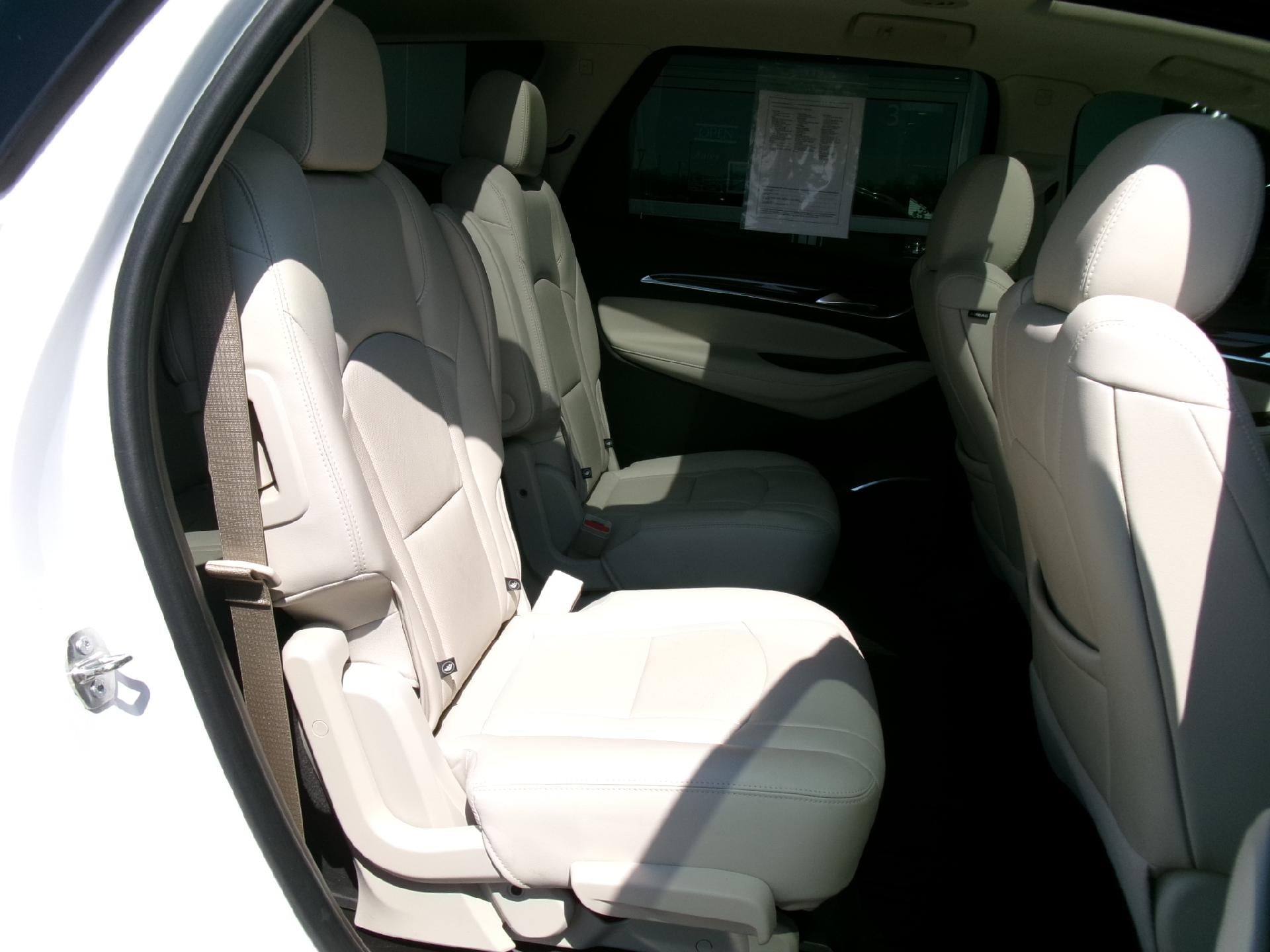 2023 Buick Enclave Essence - Photo 22
