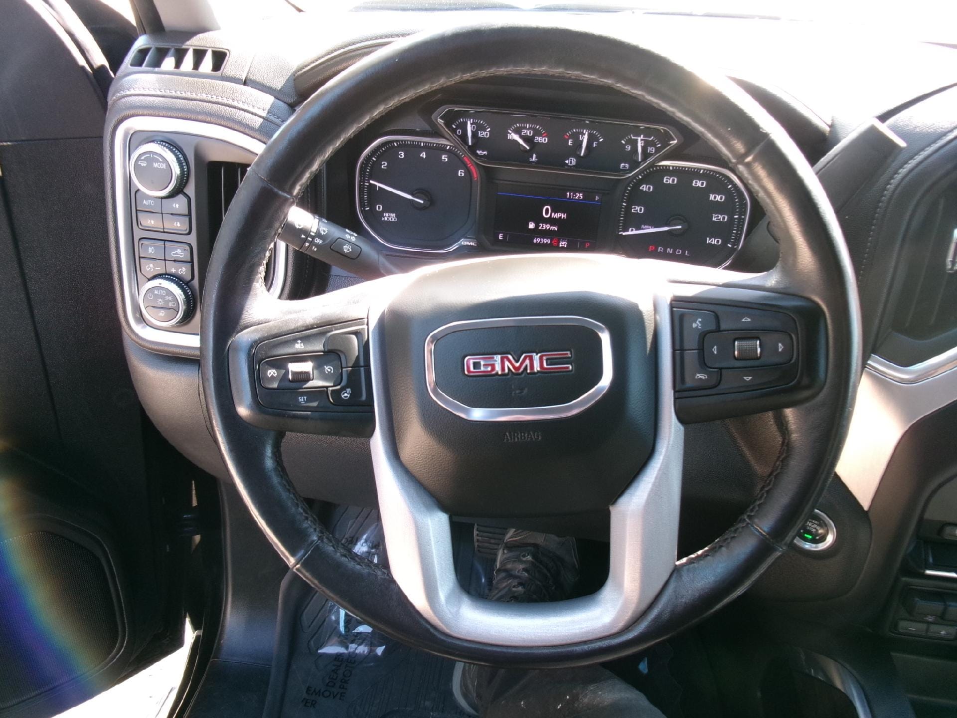 2021 GMC Sierra 1500 SLT - Photo 7