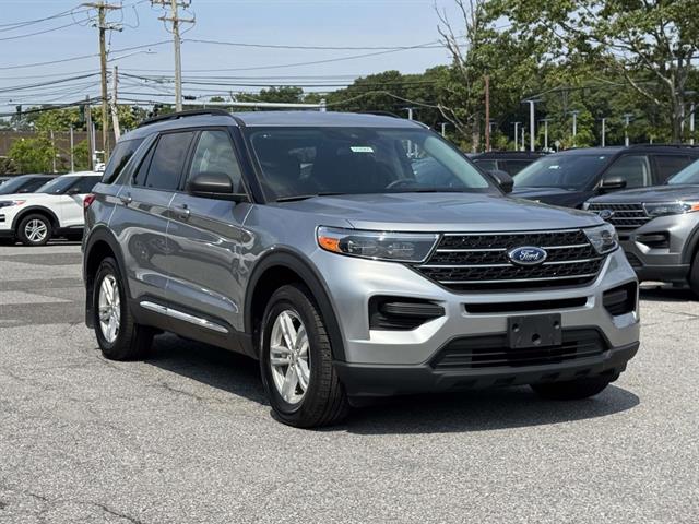 2024 Ford Explorer